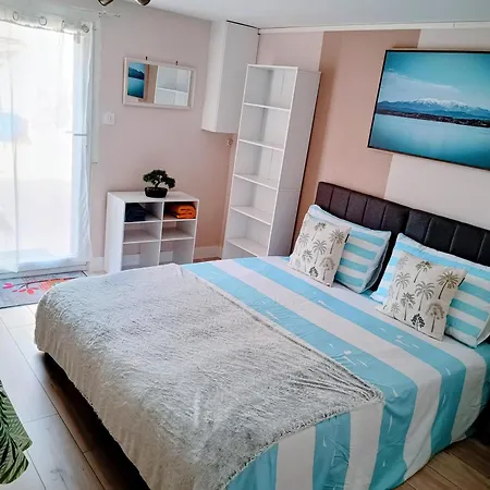 Privée Climatisée Chez Particulier, Wifi * Perpignan